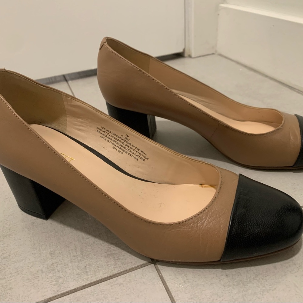 Nine West Tan and Black Block Heel Shoes 7
